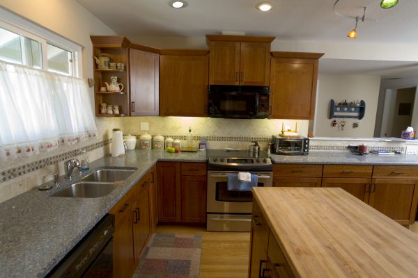 Cherry Cabinet Remodeling in Nampa